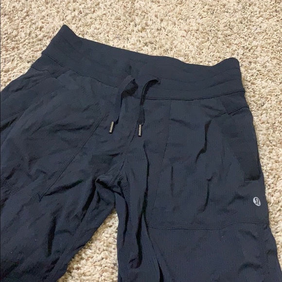 Lululemon Drawstring Capris - Picture 3 of 6